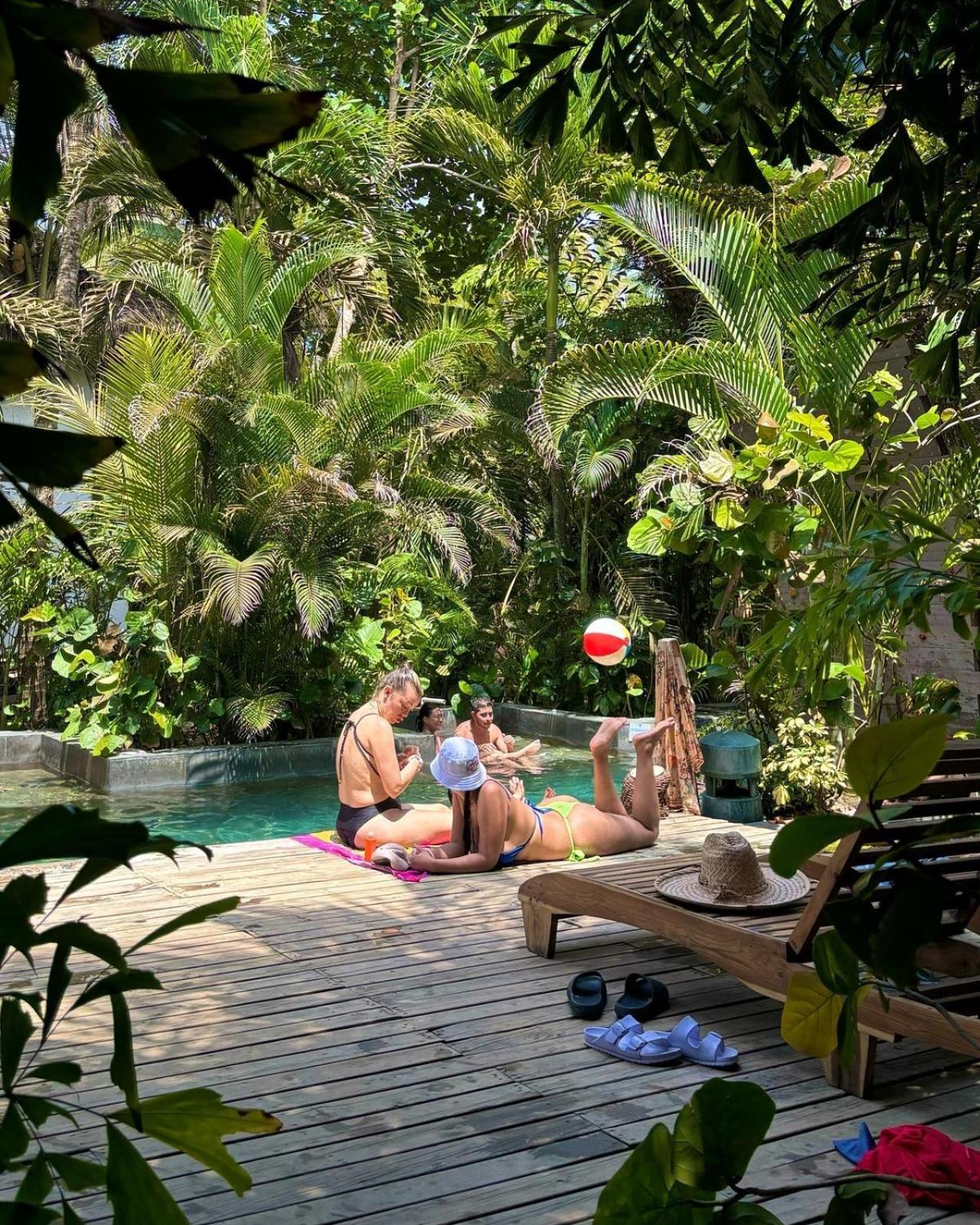 Guest house Costeno Beach