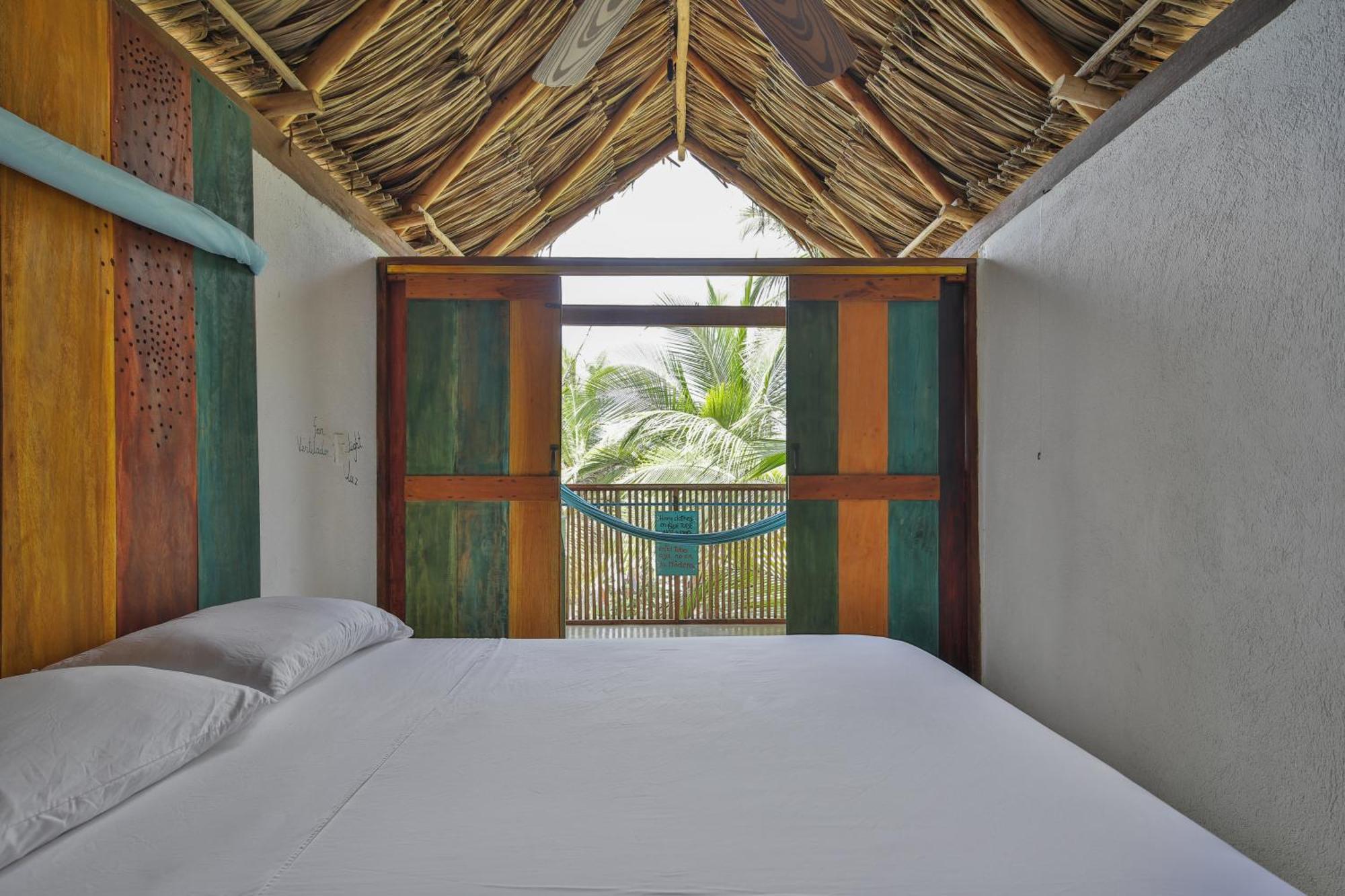 Guest house Costeno Beach *
